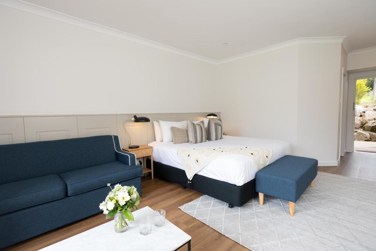Clare Country Club Hotell Exteriör bild